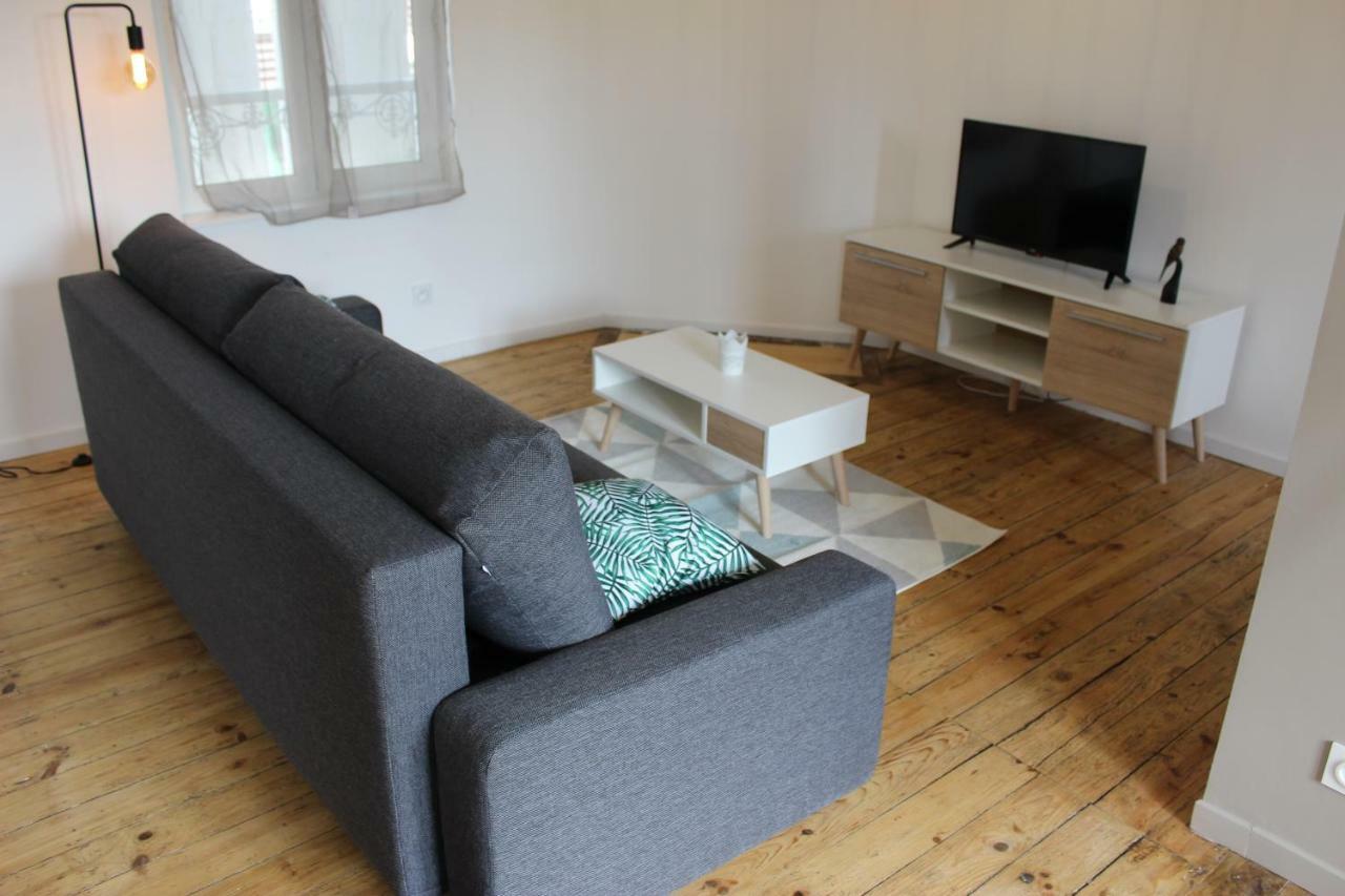 Bel Appartement Avec Vue Sur Vezere ユゼルシュ エクステリア 写真
